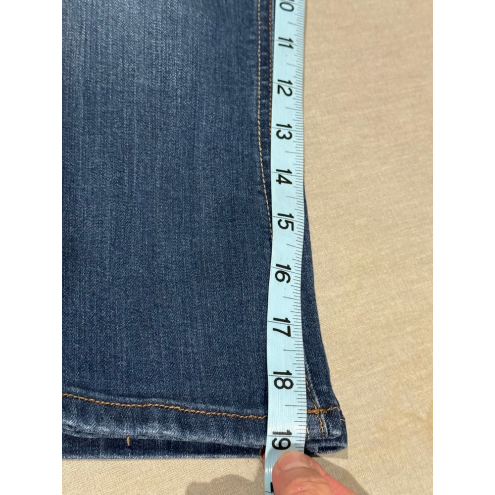 Women's 1822 Denim medium wash Blue Cropped capri Jeans Size 6 - Picture 11 of 11